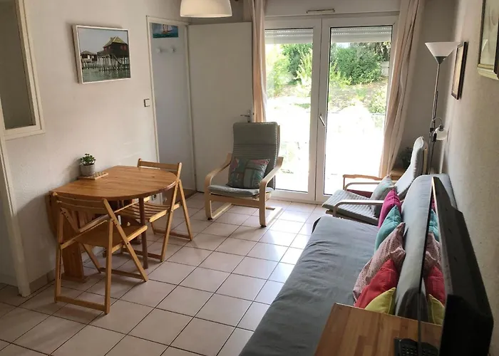 T2 A - Centre-ville, Proche Et Commerces, Avec Parking Et Balcon - Fr-1-319-12 شقة آركاشو